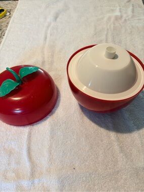 Vintage Red Apple-Shaped Butter Dish with Green Leaf Handle - Unbranded